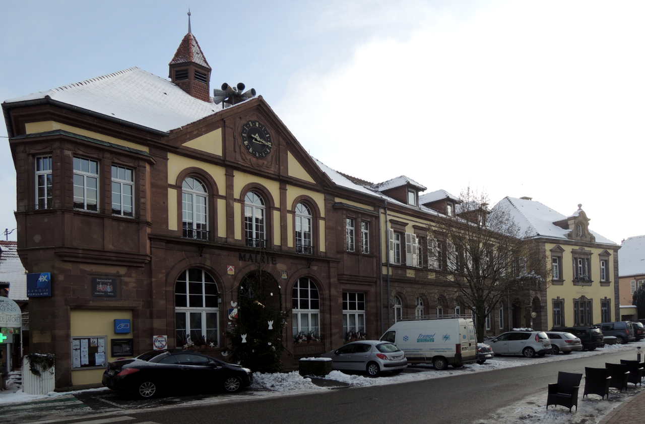 Rathaus: Die Mairie von La Petite Pierre
